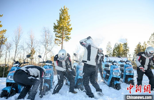 中国最冷小镇第二届森林冰雪穿越季云端落幕